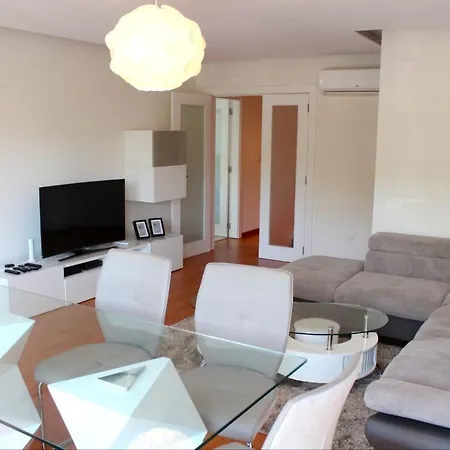 Akicity Damaia Ciel Apartment *